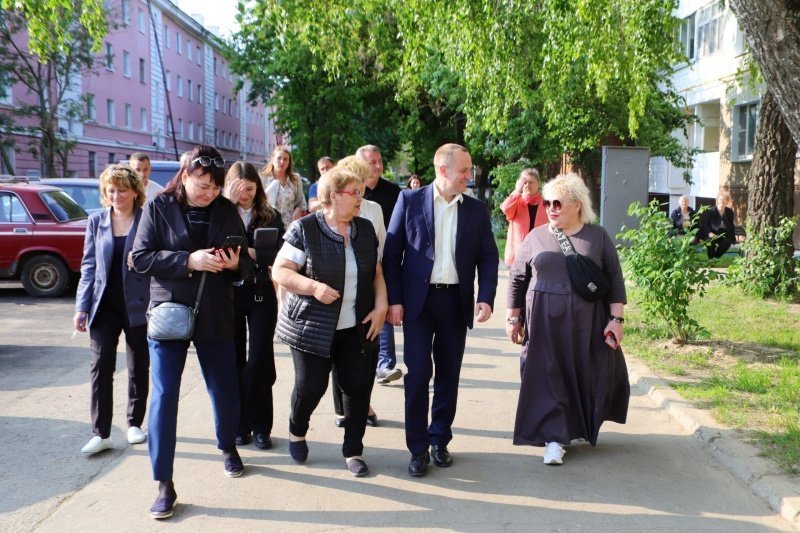 На встрече с жителями микрорайона Цемгигант 