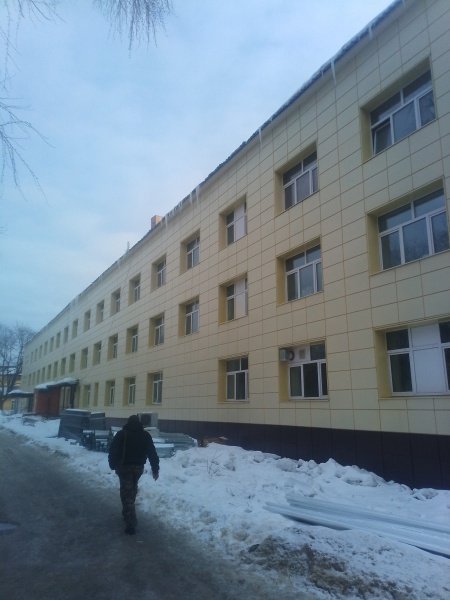 Специалисты стройконтроля продолжают следить за ходом капитального ремонта больницы в Воскресенске 