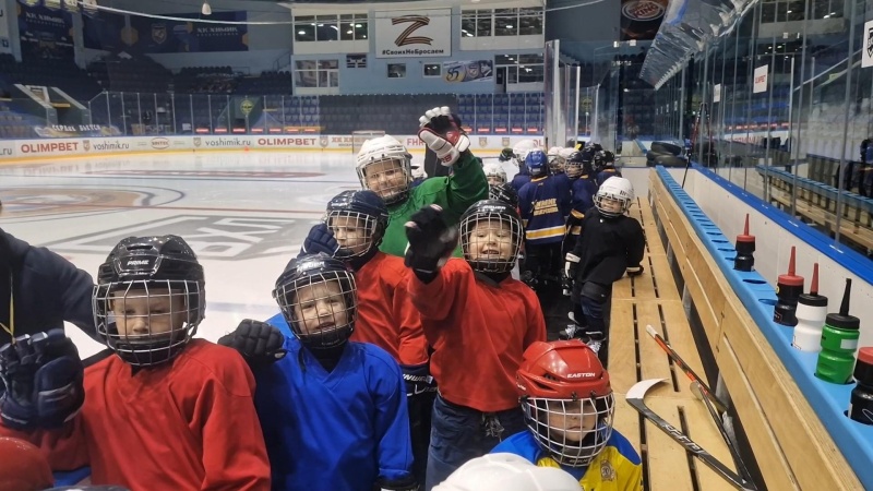 Тренер по хоккею из Воскресенска рассказал, как оторвать детей от смартфонов