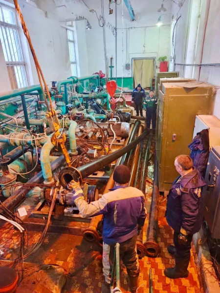 На ВЗУ в Воскресенске специалисты Мособлводоканала заменили глубинный насос