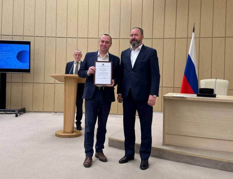 Министр энергетики Подмосковья вручил муниципалитетам паспорта готовности к осенне-зимнему периоду