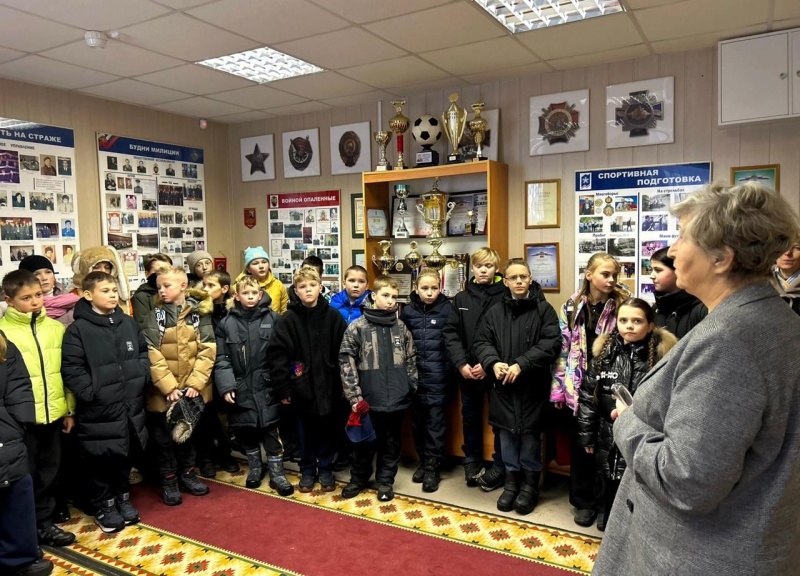 В Воскресенске представитель Общественного совета полиции провела для школьников экскурсию