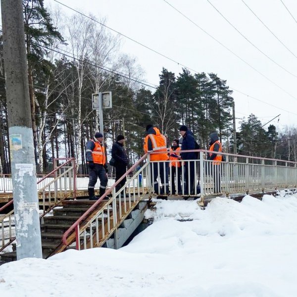 В городском округе Воскресенск обсудили установку пешеходного перехода через железную дорогу