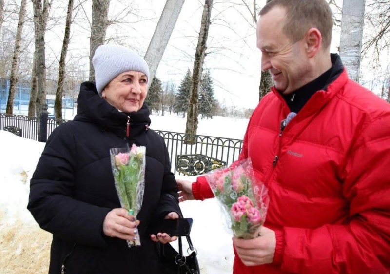 Женщин городского округа Воскресенск поздравили с праздником 
