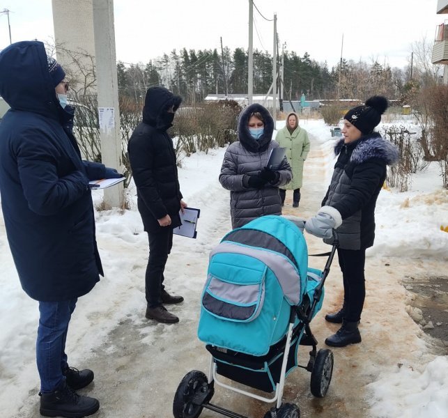 По вопросам комплексного благоустройства дворовых территорий 