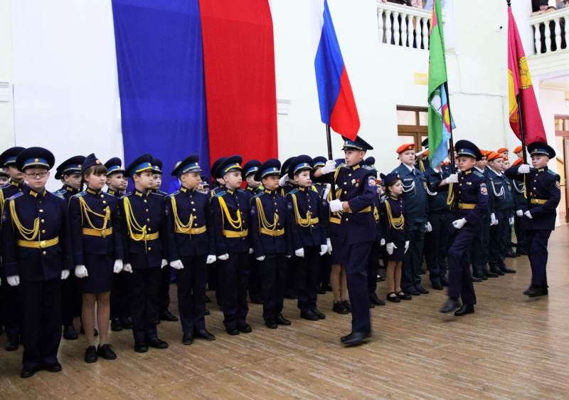 Воскресенские кадеты приняли присягу 