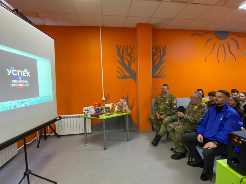 В Воскресенской библиотеке прошёл час-реквием «Блокадный Ленинград. Трагедия и подвиг» 