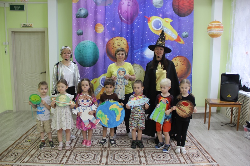 В преддверии Дня космонавтики сотрудники ЦКиД «Москворецкий» провели тематические мероприятия для дошкольников