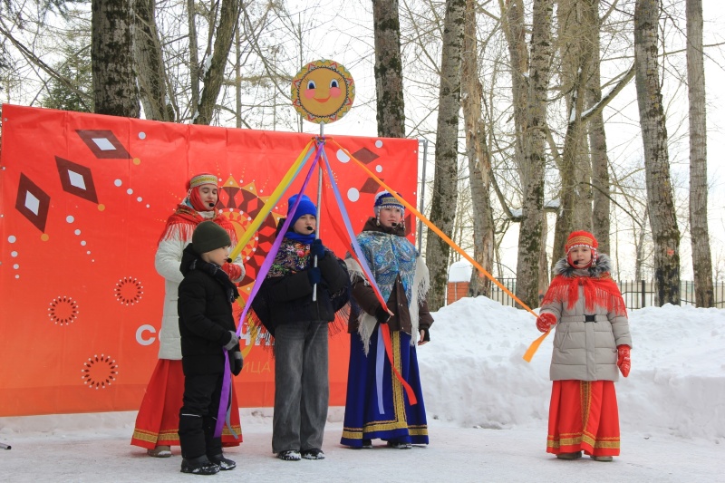 В Воскресенске Масленицу отметили в парке "Москворецкий" 