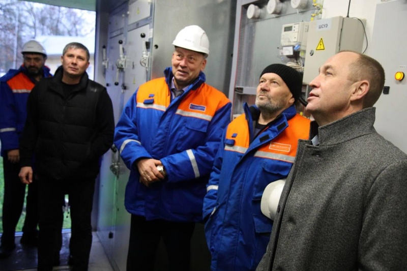 В Воскресенске энергетики ввели в эксплуатацию новую подстанцию для увеличения мощности электроснабжения больницы