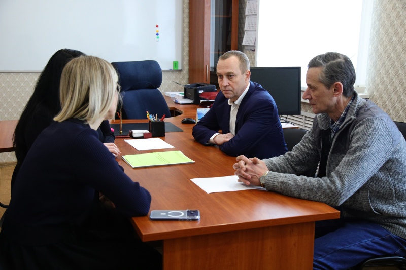 В Воскресенске участник СВО проходит стажировку в рамках губернаторской программы