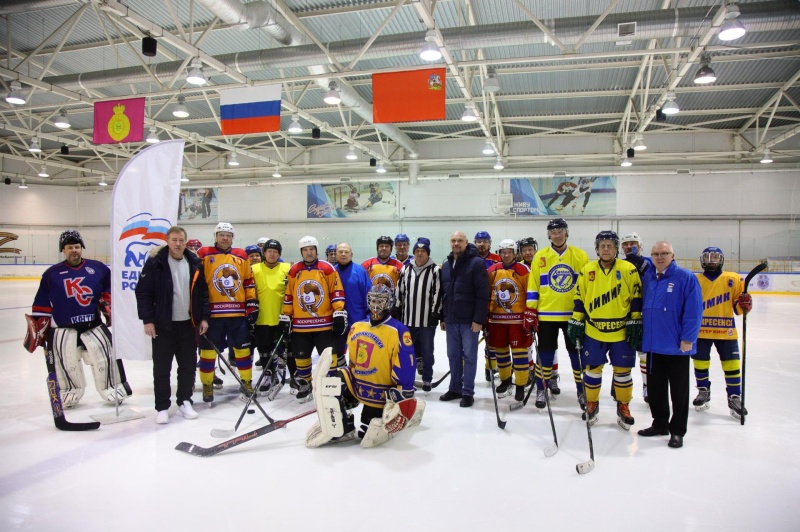 ЛДС «Химик» в Воскресенске вновь стал местом притяжения для любителей хоккея старшего поколения