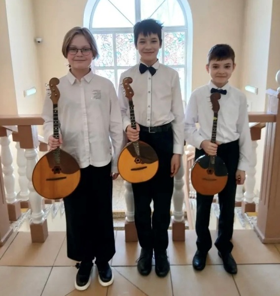 Воскресенские домристы стали лауреатами Московского областного открытого конкурса юных исполнителей 