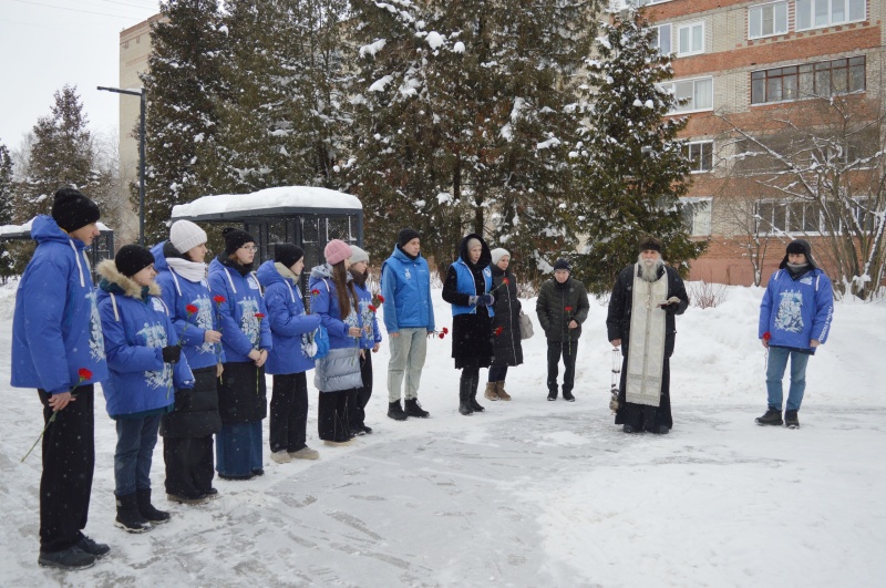 В городе Белоозерский городского округа Воскресенск почтили память героев Великой Отечественной войны 
