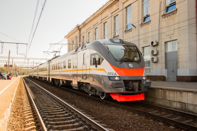 ЦППК установит более 2000 урн в поездах