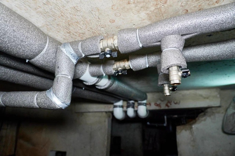 В доме на улице Центральной в Воскресенске ремонтируют инженерные системы