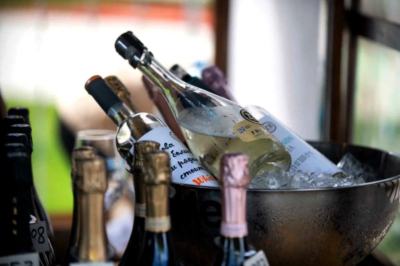 С апреля в Подмосковье изменится способ подачи заявления на выдачу лицензии на розничную продажу алкоголя