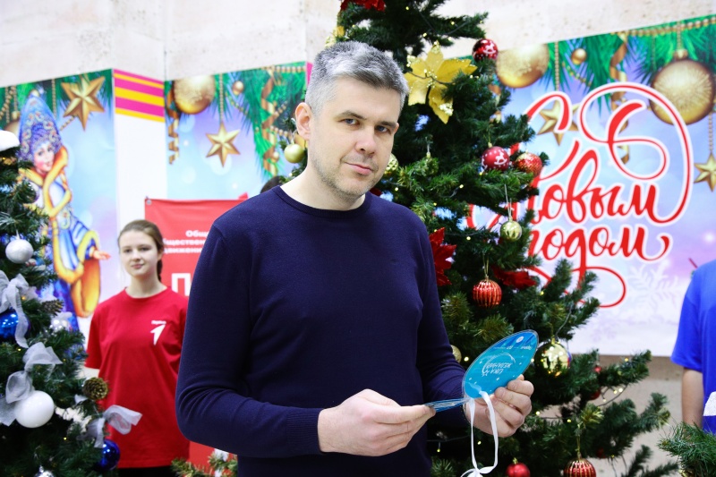 "Ёлка желаний" продолжает радовать юных жителей Воскресенска 