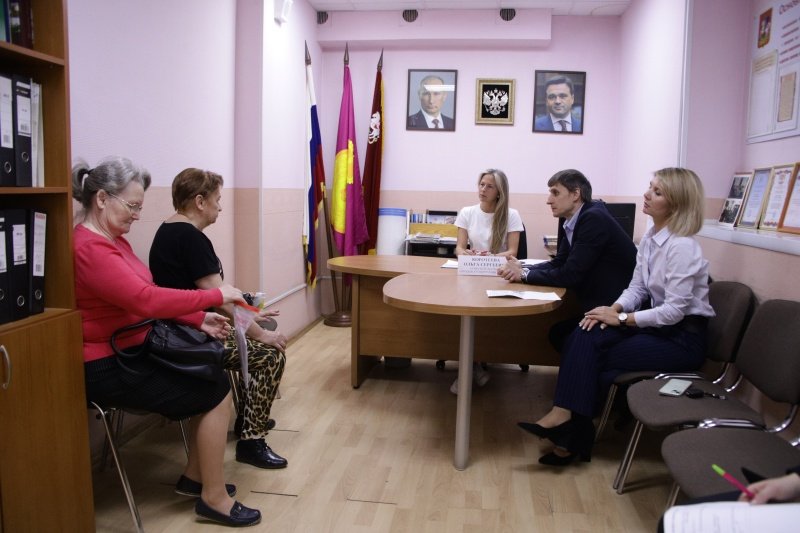 На приёме у заместителя главы 