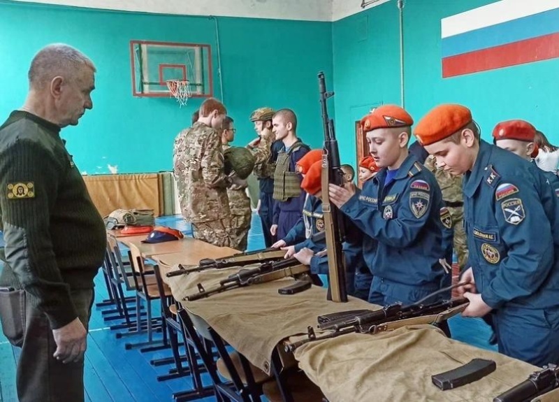 Урок мужества прошёл в кадетской школе Воскресенска
