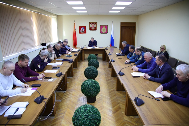 В городском округе Воскресенск обсудили меры по обеспечению безопасности объектов детского оздоровительного отдыха и праздничных мероприятий 