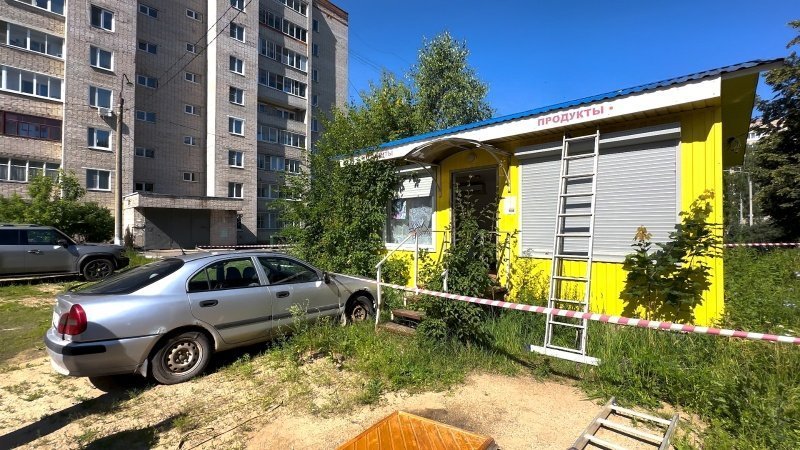 В Белоозёрском демонтировали незаконную постройку