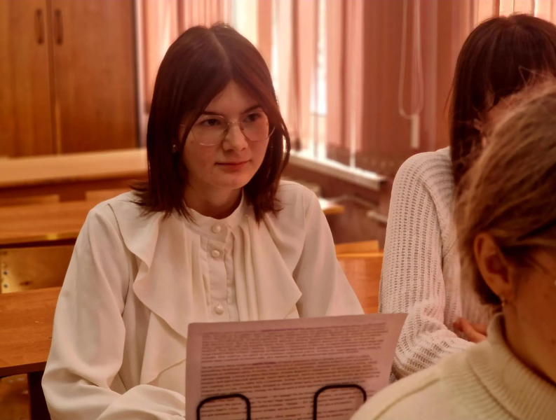 «Русский только кажется простым»: призёр олимпиады из Белоозёрского рассказала о любви к родной речи